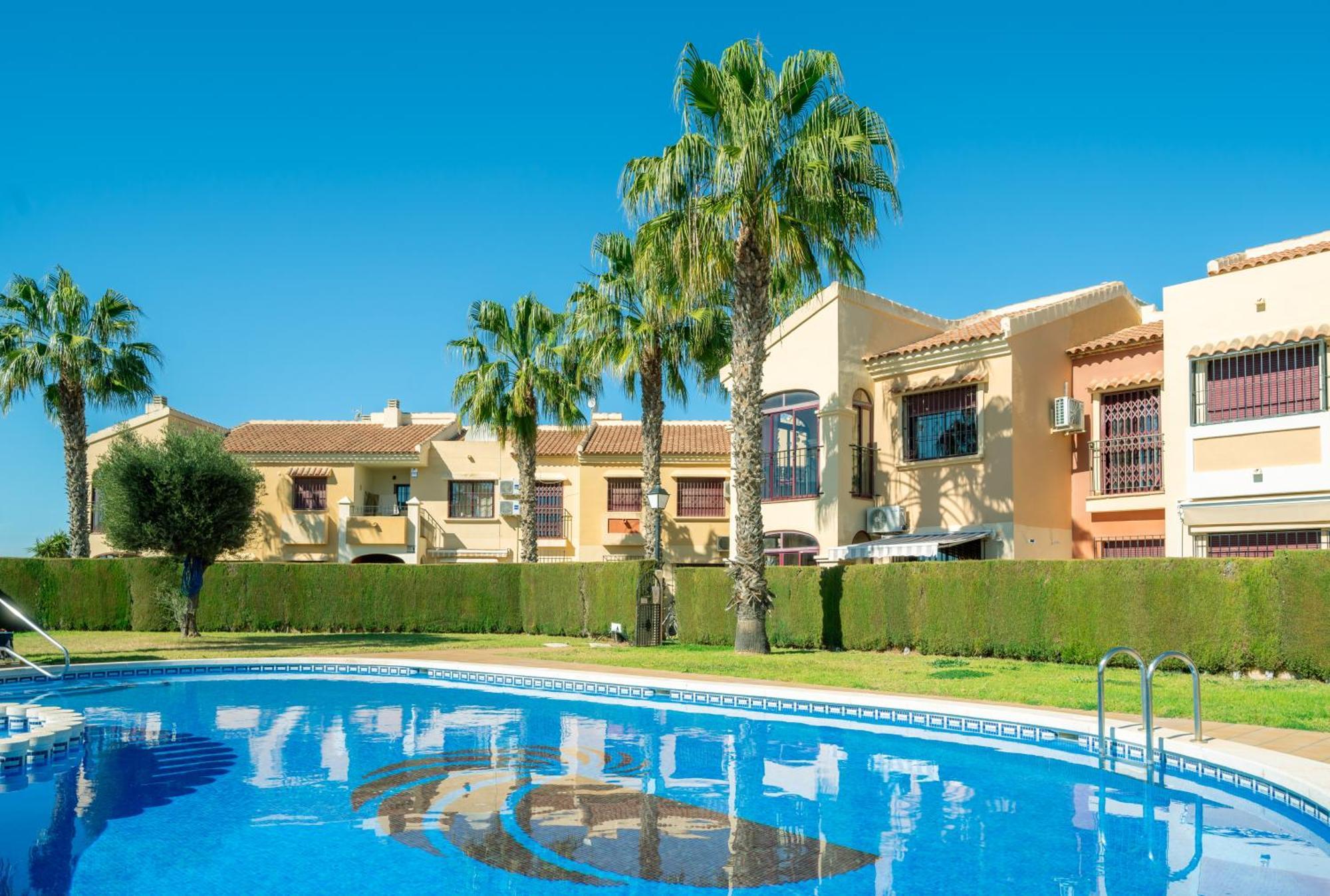 Club Salino Hideaway-Your Peaceful Retreat With Pool In Торевиеха Екстериор снимка