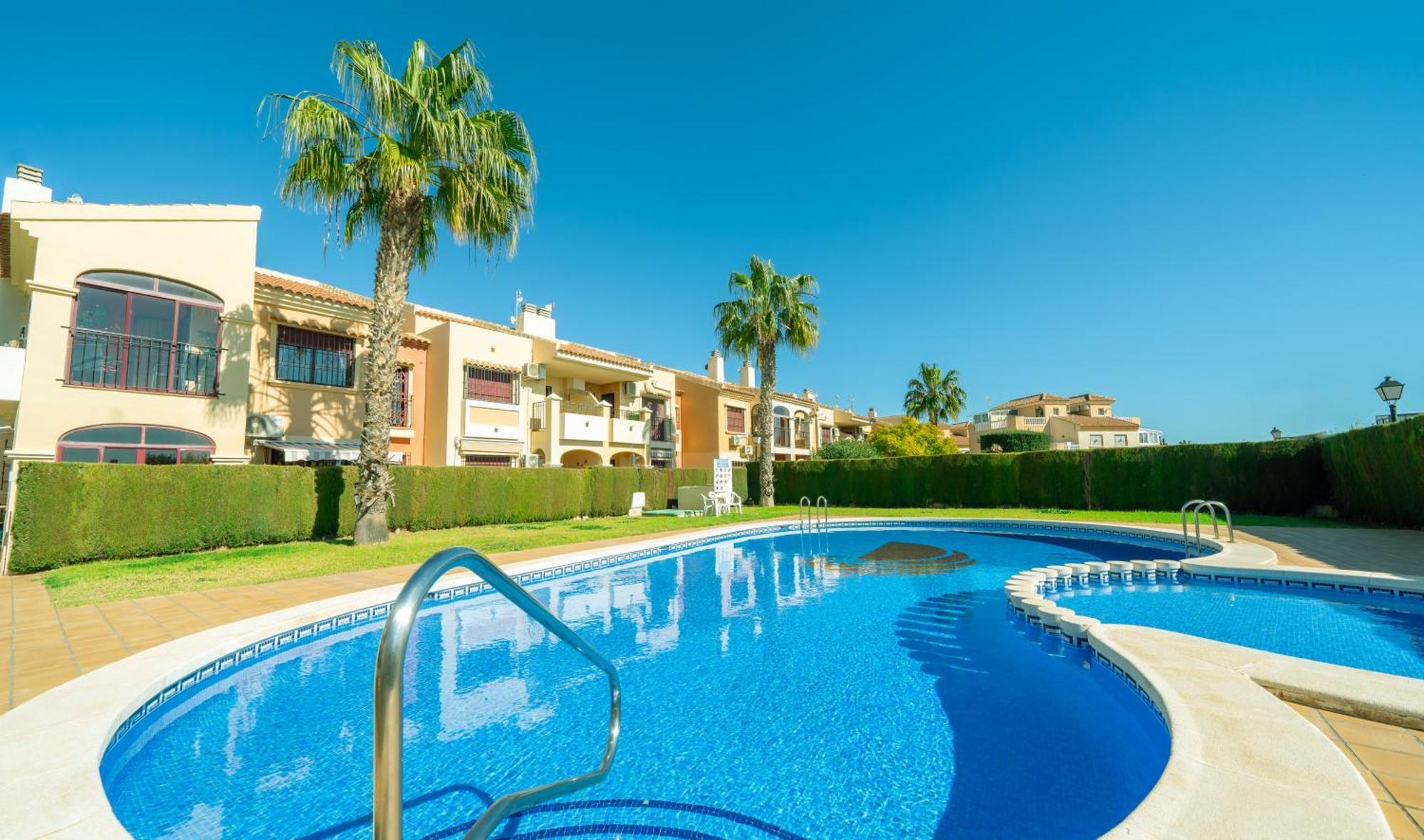 Club Salino Hideaway-Your Peaceful Retreat With Pool In Торевиеха Екстериор снимка